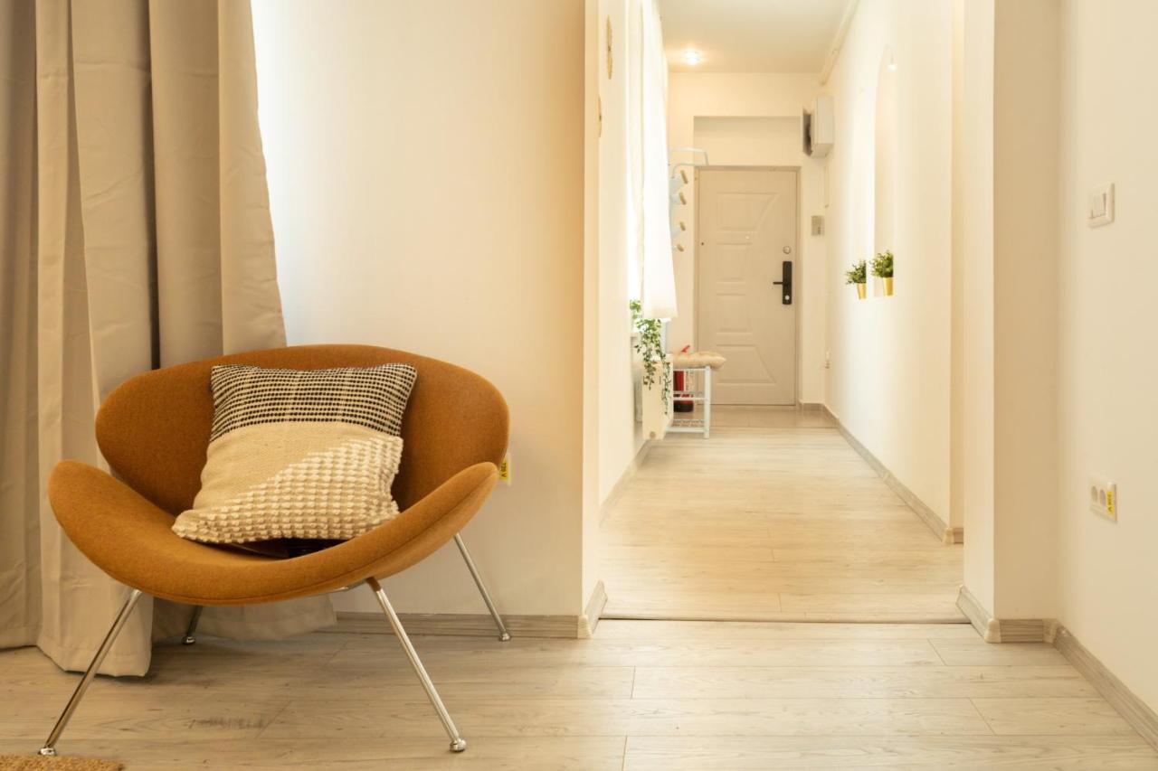 Ideal Stay: Spacious 2Br Apt Near Calea Victoriei Bukarest Kültér fotó