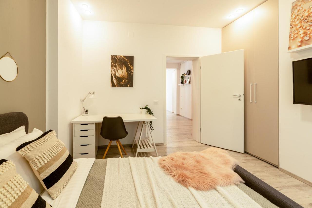 Ideal Stay: Spacious 2Br Apt Near Calea Victoriei Bukarest Kültér fotó