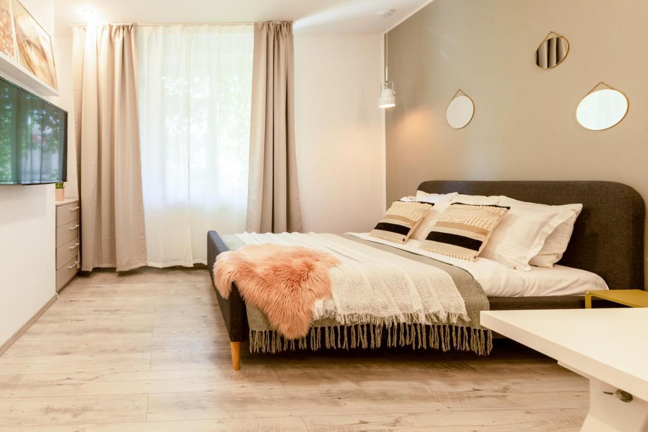 Ideal Stay: Spacious 2Br Apt Near Calea Victoriei Bukarest Kültér fotó