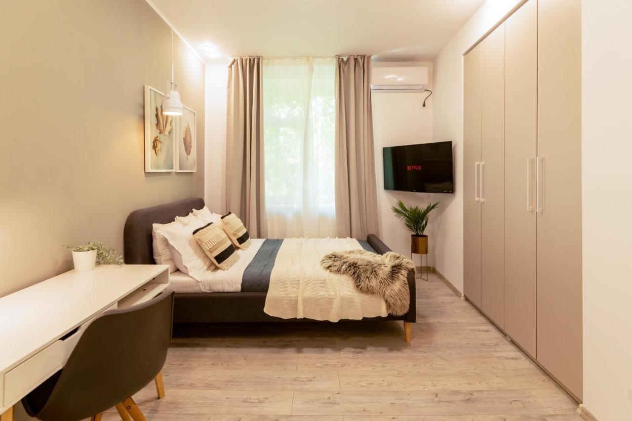 Ideal Stay: Spacious 2Br Apt Near Calea Victoriei Bukarest Kültér fotó