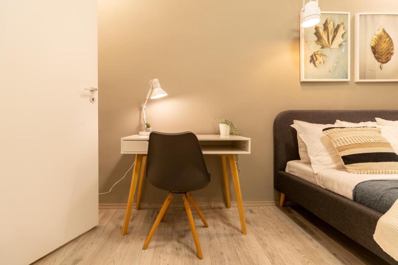 Ideal Stay: Spacious 2Br Apt Near Calea Victoriei Bukarest Kültér fotó