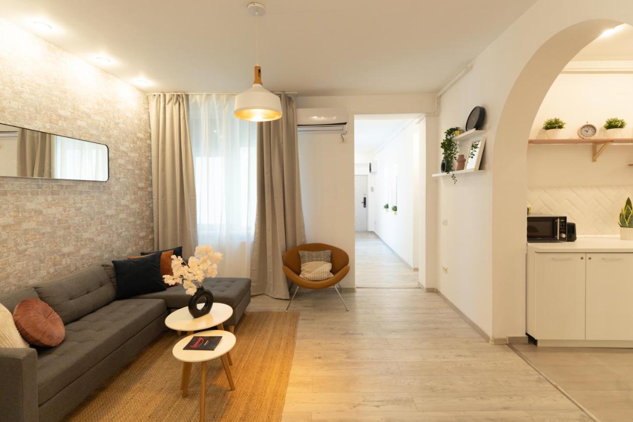 Ideal Stay: Spacious 2Br Apt Near Calea Victoriei Bukarest Kültér fotó
